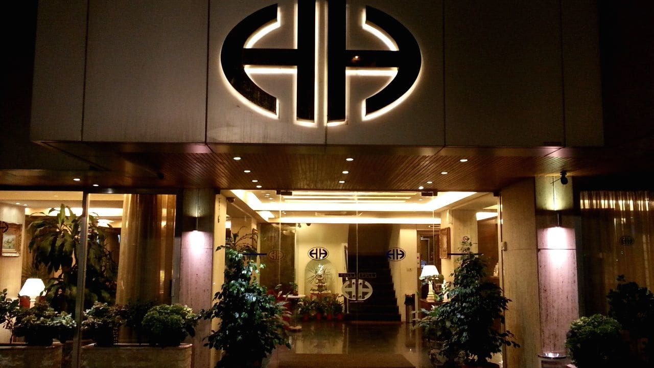 Holiday Home Suites Beirut Esterno foto